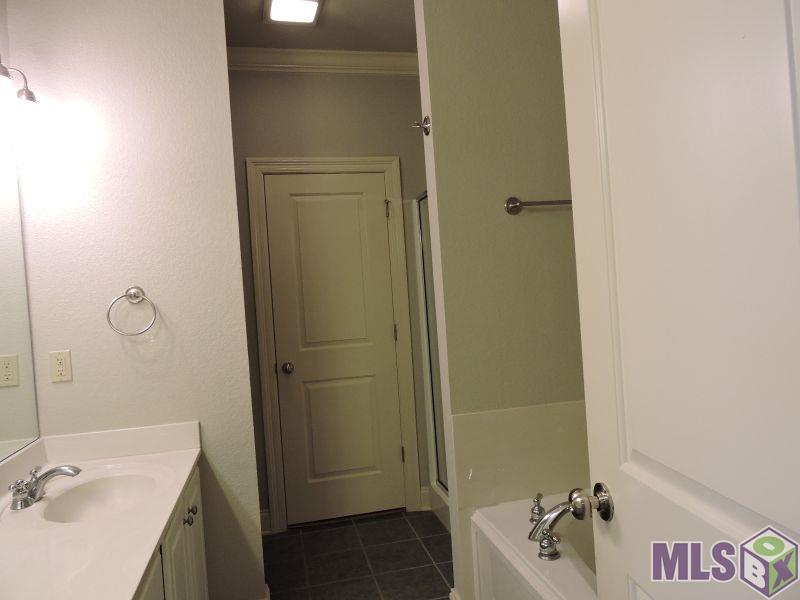 4848 Windsor Village Drive Baton Rouge, LA 70817 - Photo 10 of 14