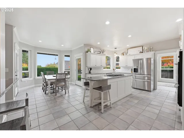 $915,000 | 17140 Fir Drive, Sandy, OR 97055