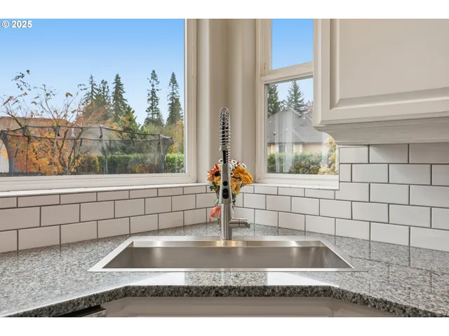 $915,000 | 17140 Fir Drive, Sandy, OR 97055