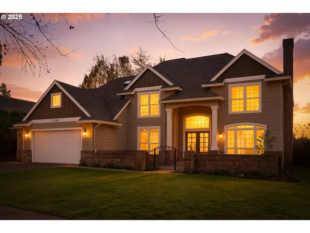 $915,000 | 17140 Fir Drive, Sandy, OR 97055