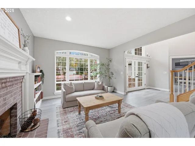 $915,000 | 17140 Fir Drive, Sandy, OR 97055