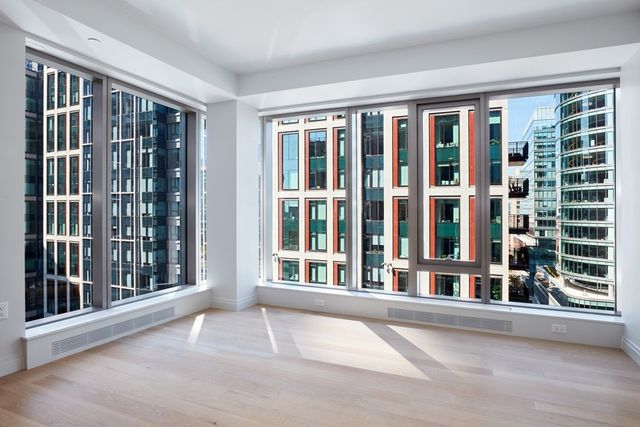$1,649,000 | 135 Seaport Boulevard, Unit 2105, Boston, MA 02210