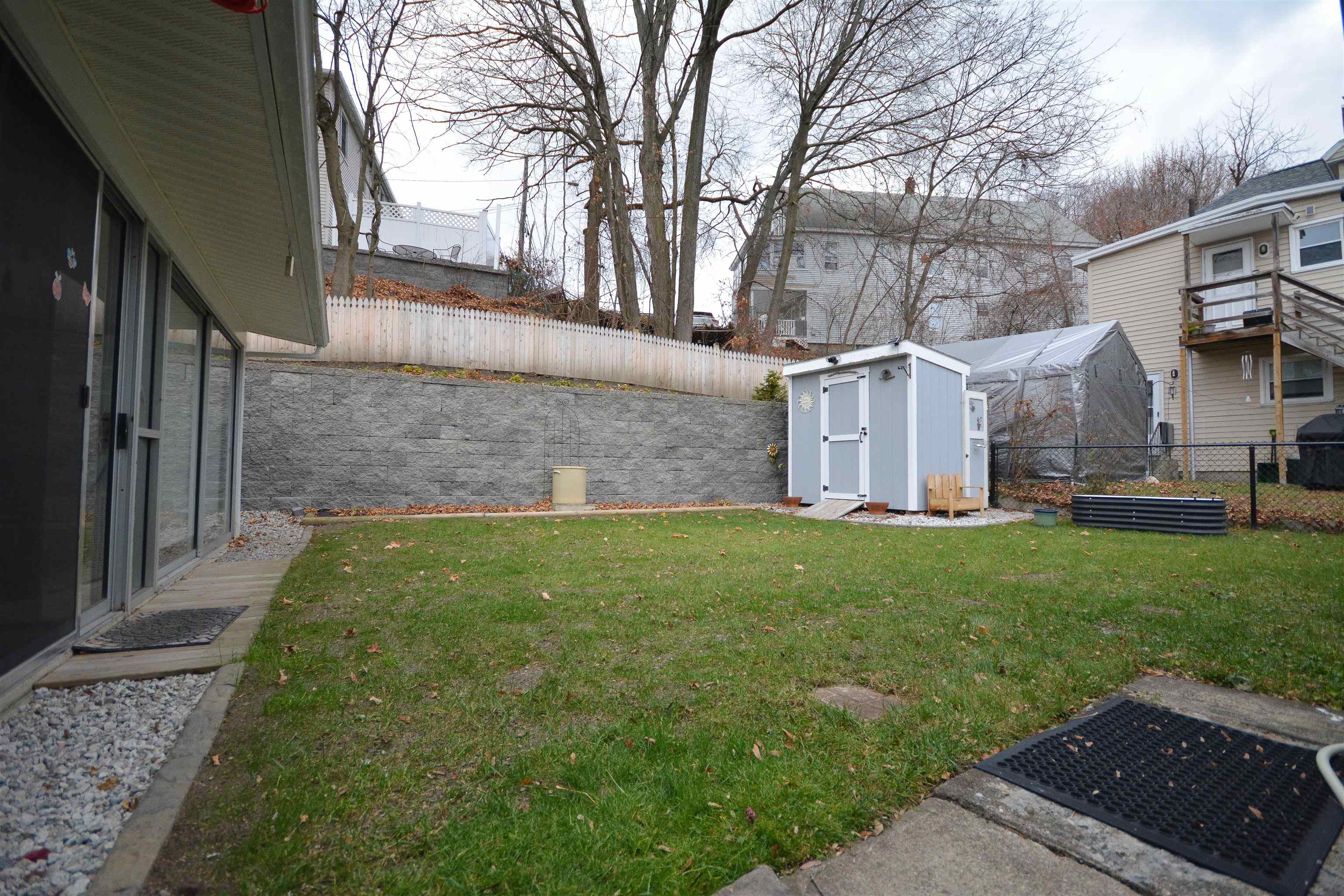 46 Perham Street Nashua, NH 03064 - Photo 29 of 31