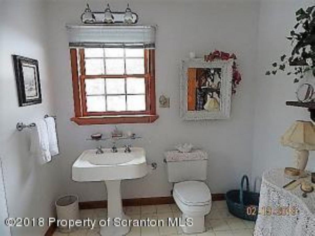 1346 Whitney Hill Road Thompson, PA 18465 - Photo 7 of 15 Gallery Image 7