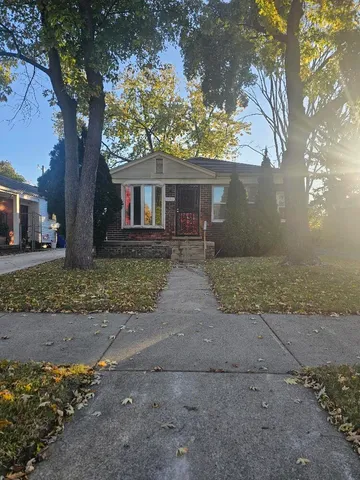 $1,275 | 12012 Ashton Avenue, Detroit, MI 48228