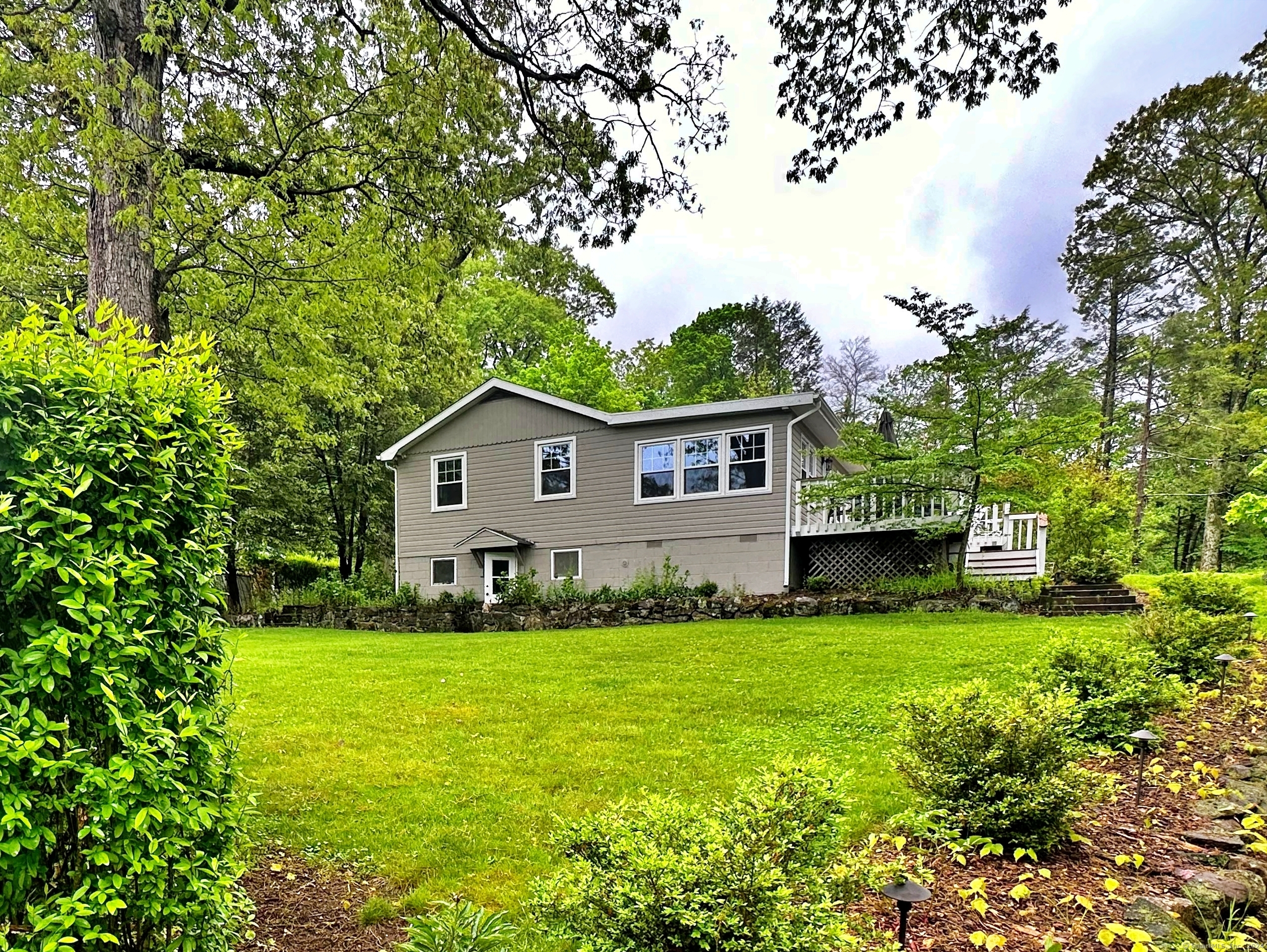 18 Inglenook Road New Fairfield, CT 06812 - Photo 1 of 24