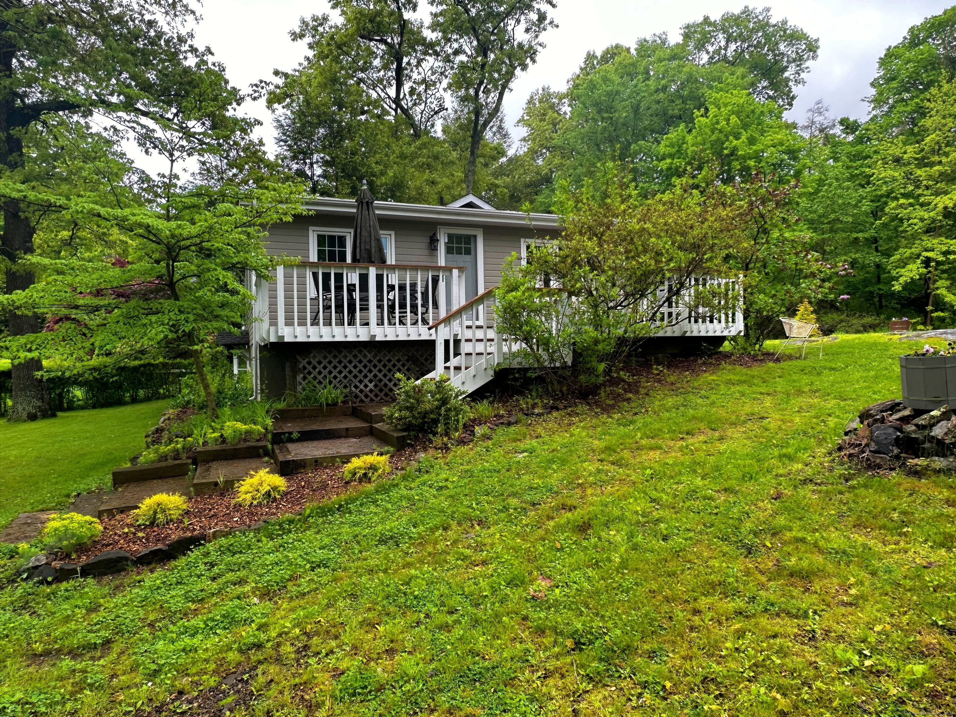 18 Inglenook Road New Fairfield, CT 06812 - Photo 2 of 24