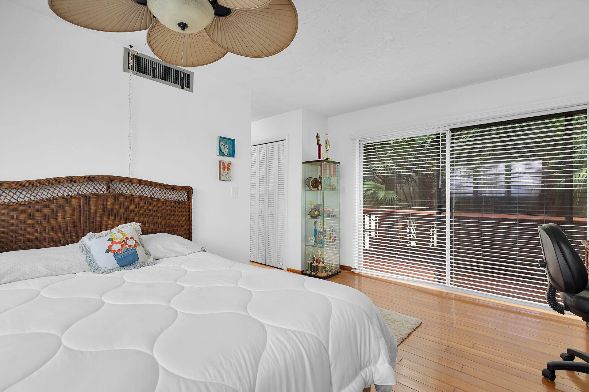 42 Treasure Road Marathon, FL 33050 - Photo 20 of 70 Second Bedroom Ensuite