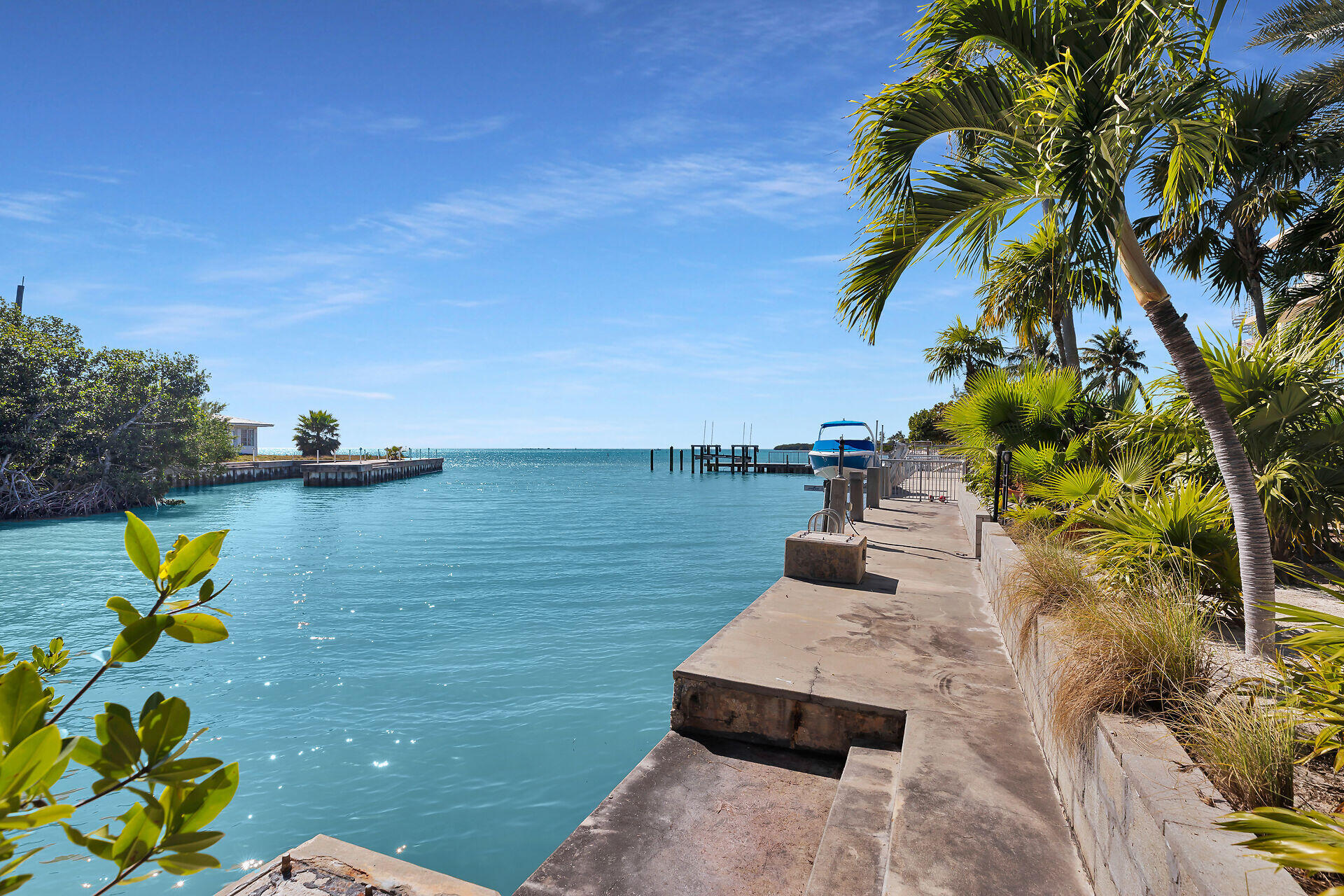 42 Treasure Road Marathon, FL 33050 - Photo 36 of 70 Concrete Seawall