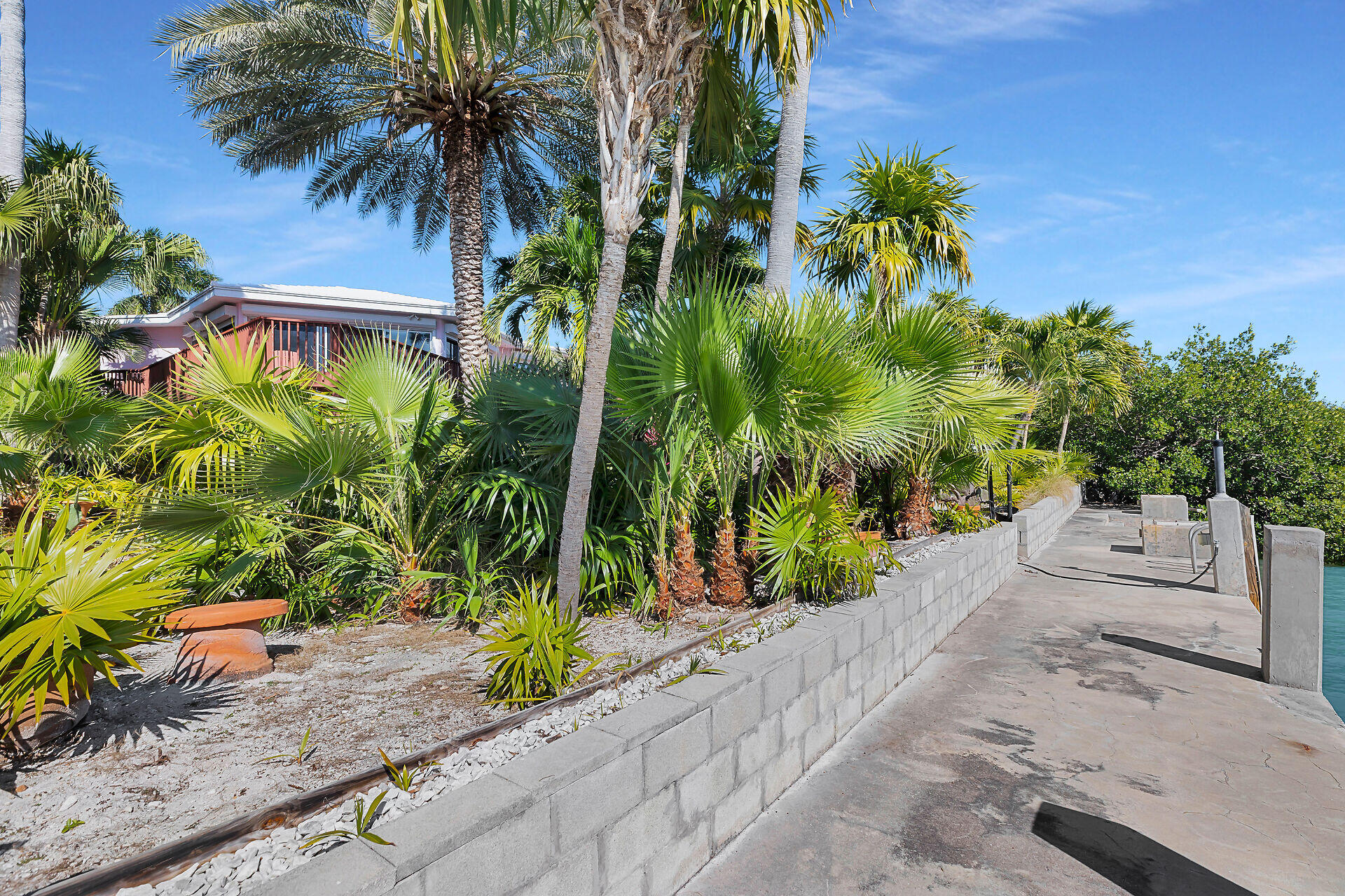 42 Treasure Road Marathon, FL 33050 - Photo 37 of 70 Concrete Seawall