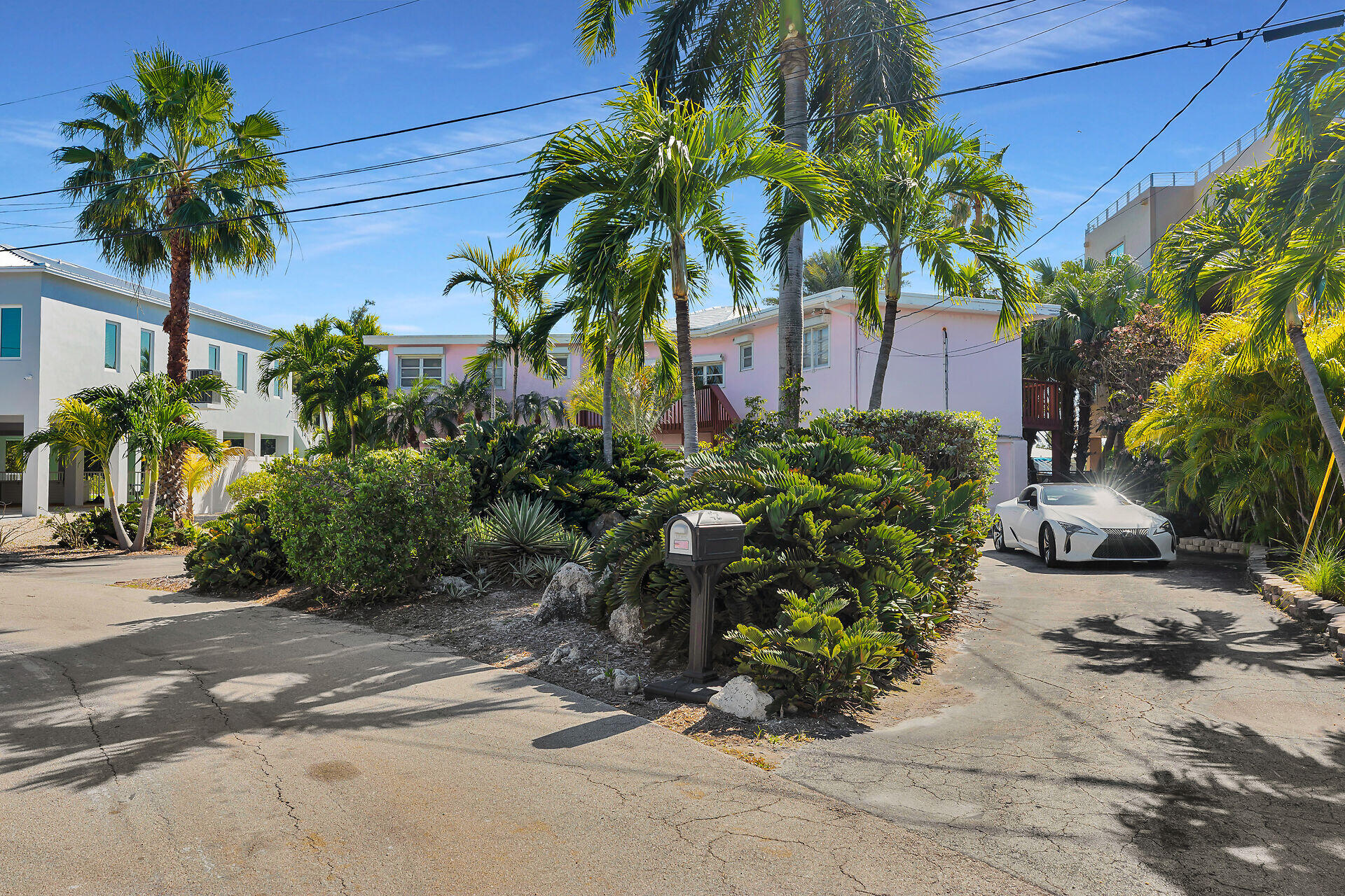 42 Treasure Road Marathon, FL 33050 - Photo 52 of 70 Mature Landscaping