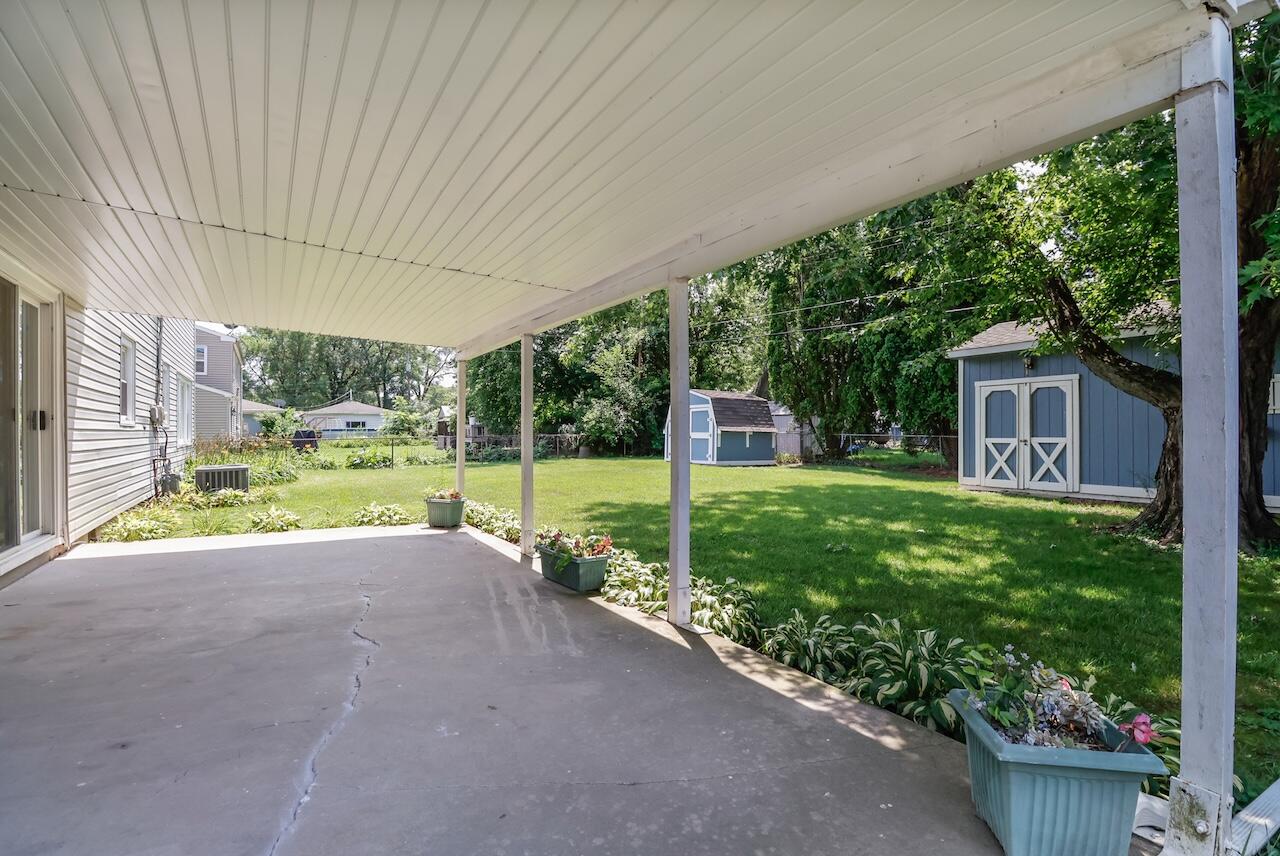 750 Fremont Road Valparaiso, IN 46385 - Photo 22 of 25 a view of a house with backyard and porch
