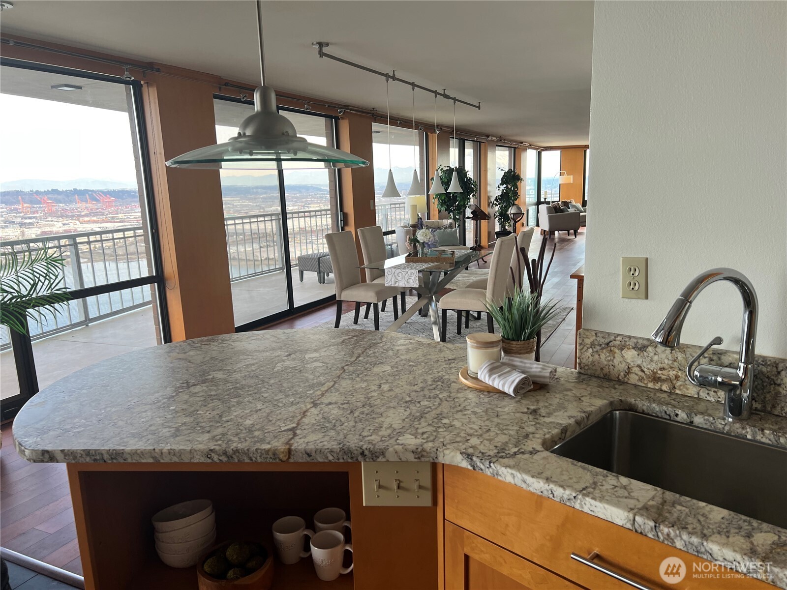 1 North Stadium Way, Unit 16 Tacoma, WA 98403 - Photo 14 of 39