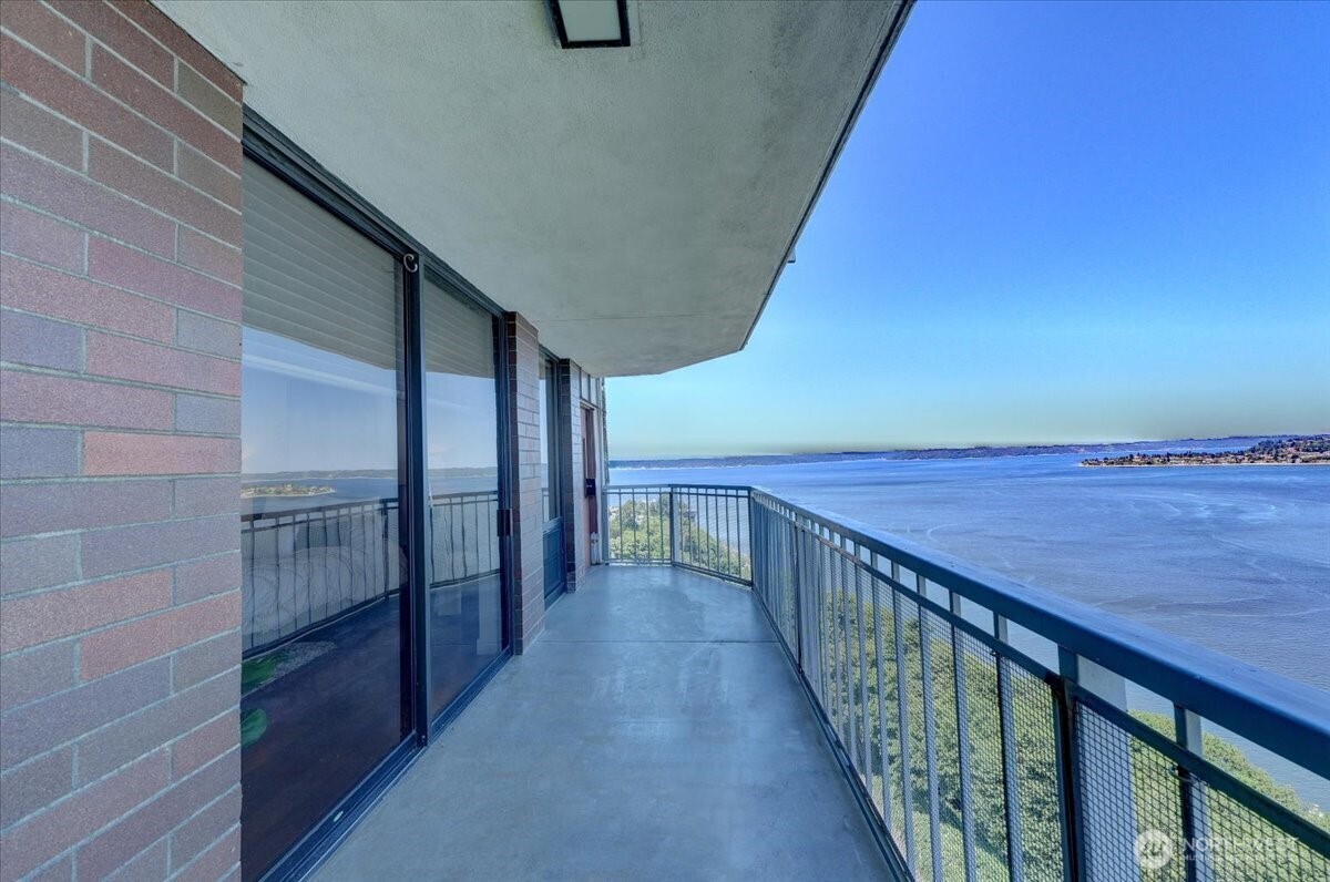 1 North Stadium Way, Unit 16 Tacoma, WA 98403 - Photo 27 of 39 a view of balcony
