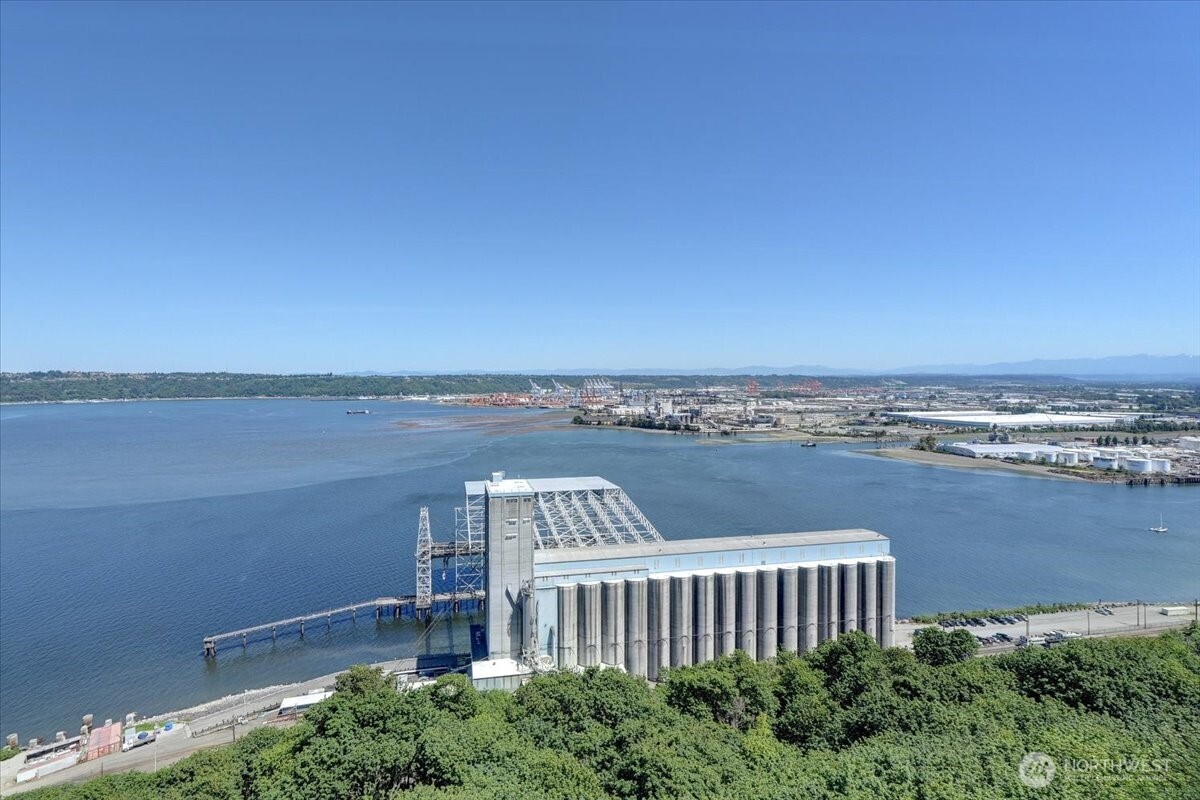 1 North Stadium Way, Unit 16 Tacoma, WA 98403 - Photo 31 of 39 a view of a lake with a mountain view