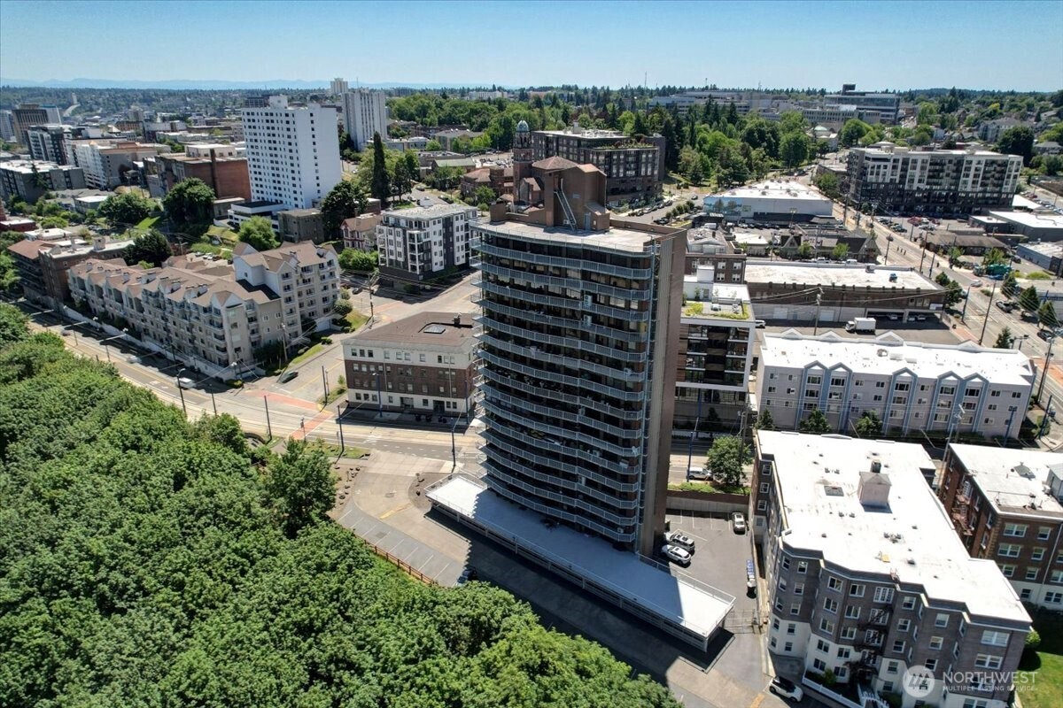 1 North Stadium Way, Unit 16 Tacoma, WA 98403 - Photo 33 of 39 a view of a city