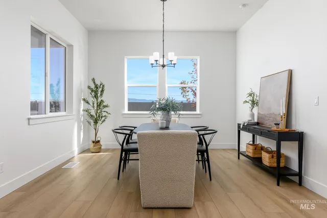 $639,000 | 2580 North Leatherwood Avenue, Star, ID 83669