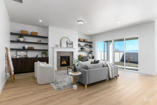 $639,000 | 2580 North Leatherwood Avenue, Star, ID 83669