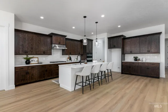 $639,000 | 2580 North Leatherwood Avenue, Star, ID 83669