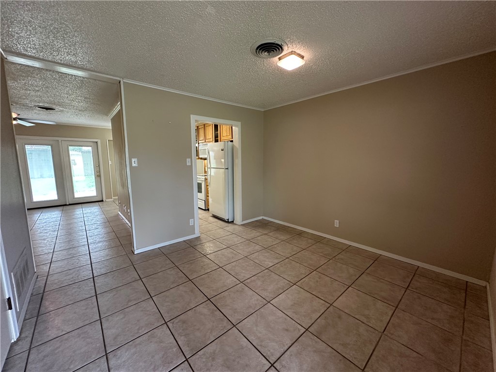 1237 Denver Street Portland, TX 78374 - Photo 2 of 19