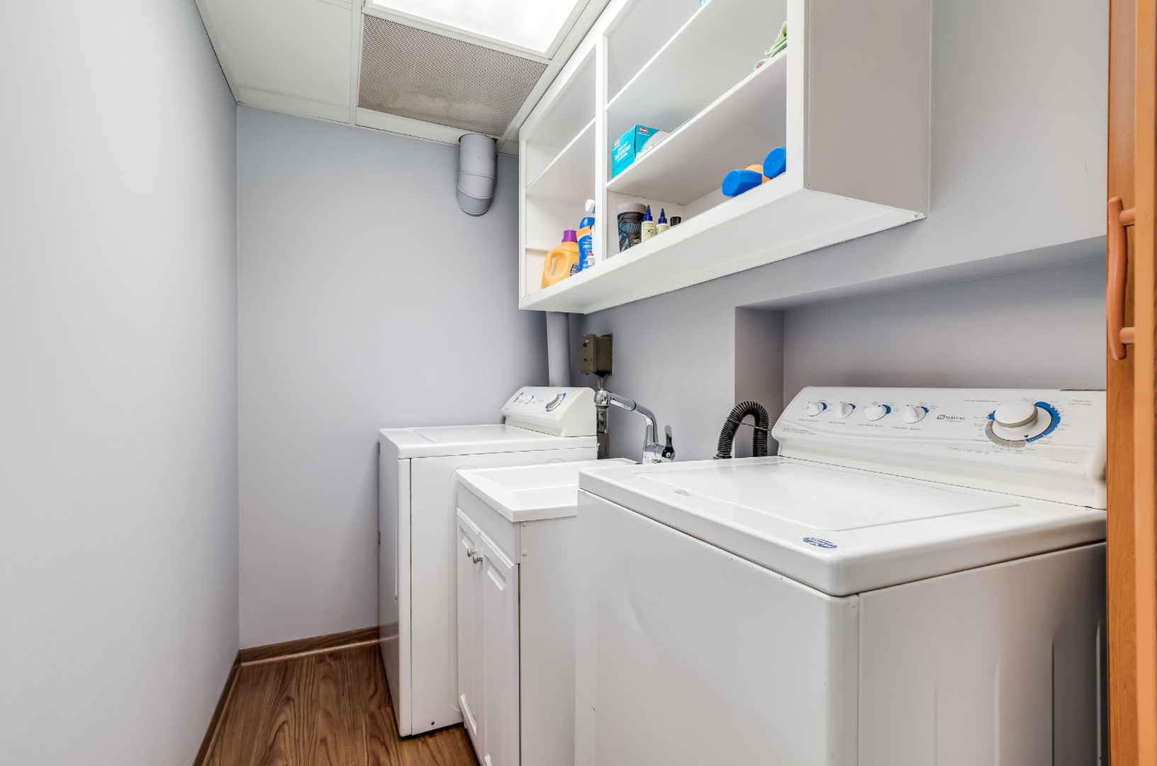 17-w072 Deerpath Road Wood Dale, IL 60191 - Photo 24 of 28 a utility room with dryer and washer