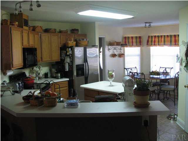 5835 Ibis Road Milton, FL 32583 - Photo 3 of 9 Kitchen