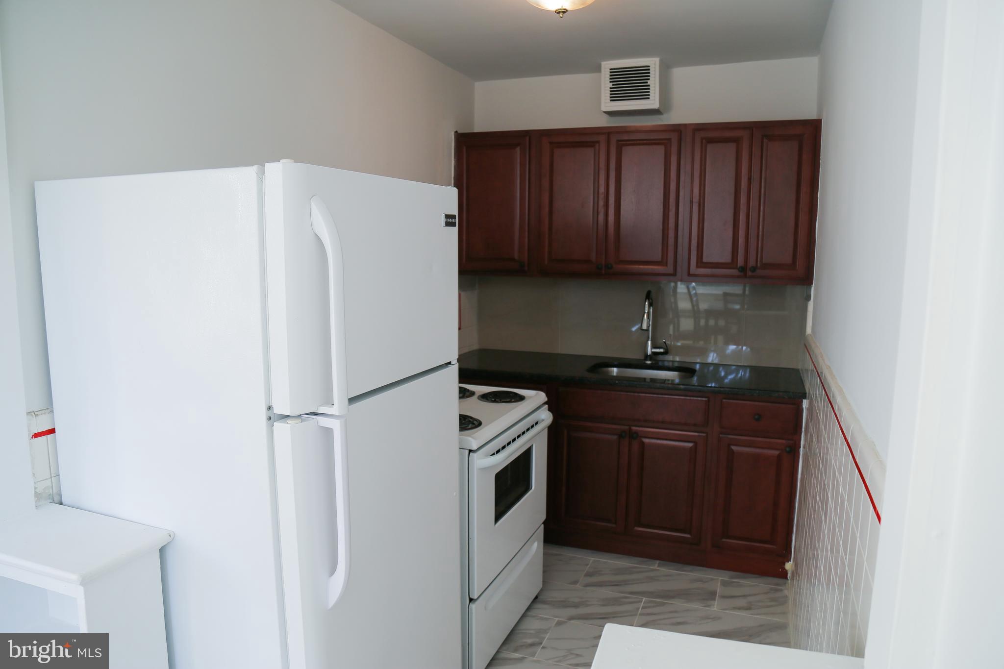 105 St Laurence Road, Unit 2 Upper Darby, PA 19082 - Photo 4 of 9