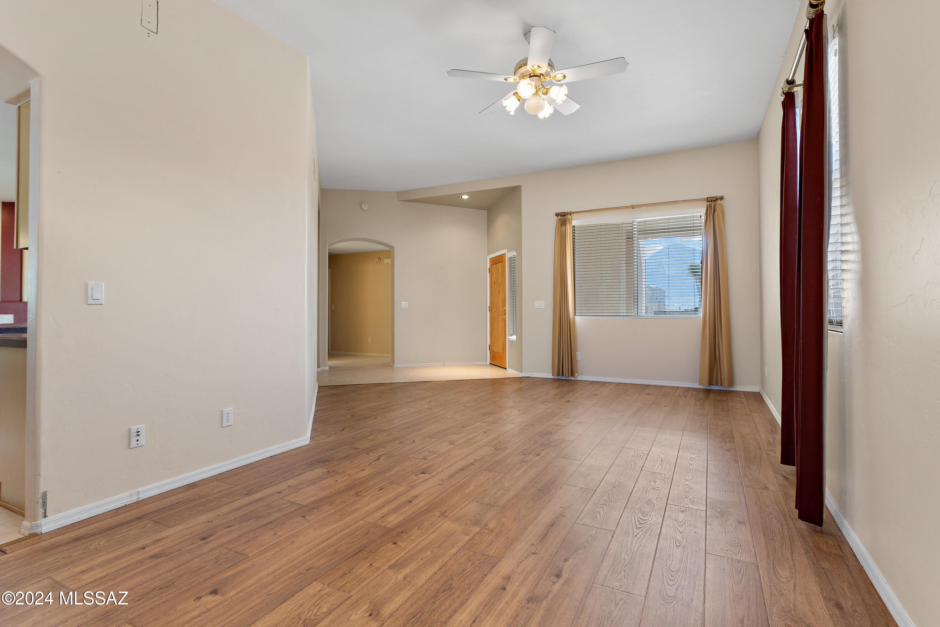376 West Wheeler Road Tucson, AZ 85737 - Photo 11 of 24 Gallery Image 11
