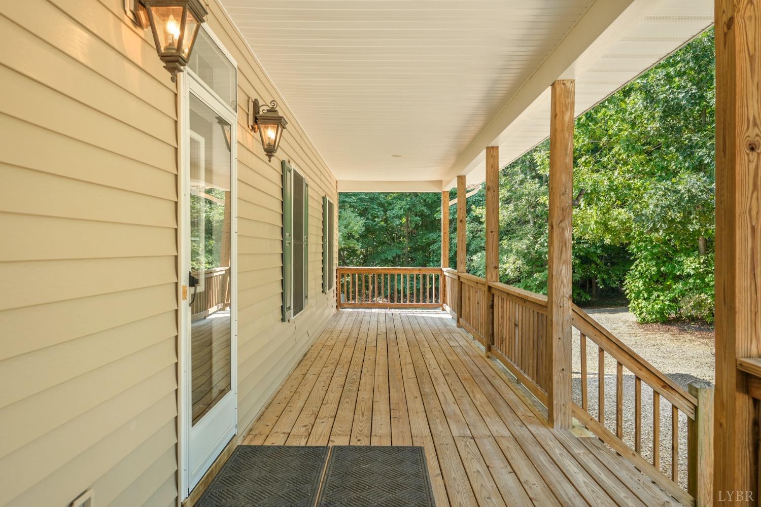 504 Scotts Bottom Road Dillwyn, VA 23936 - Photo 2 of 20