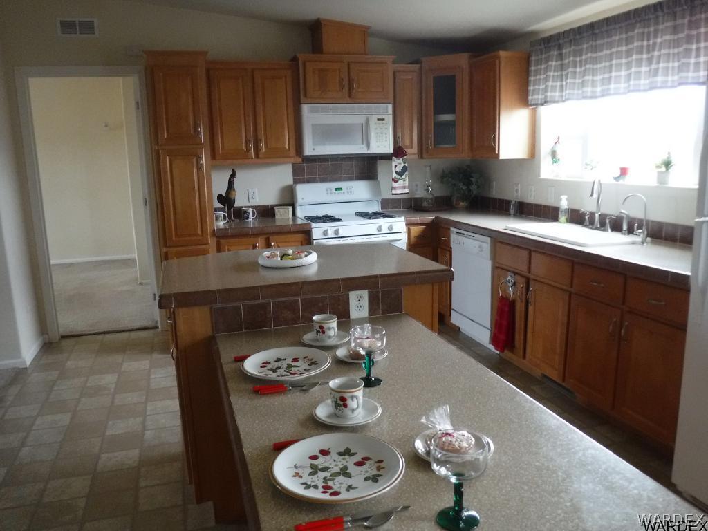 30090 Haystack Drive, Unit CC Meadview, AZ 86444 - Photo 11 of 34