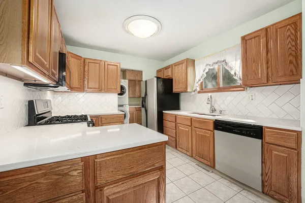 $449,900 | 2550 Bewell Avenue Southeast, Lowell, MI 49331