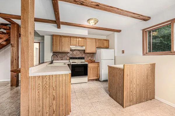 $449,900 | 2550 Bewell Avenue Southeast, Lowell, MI 49331