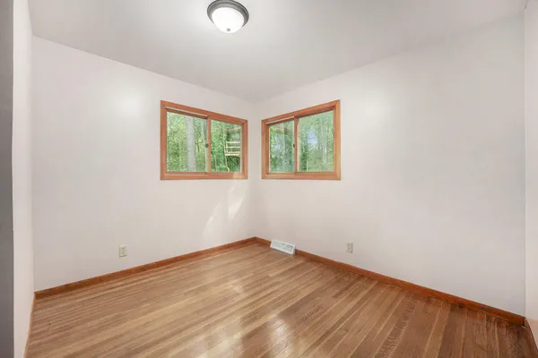$449,900 | 2550 Bewell Avenue Southeast, Lowell, MI 49331