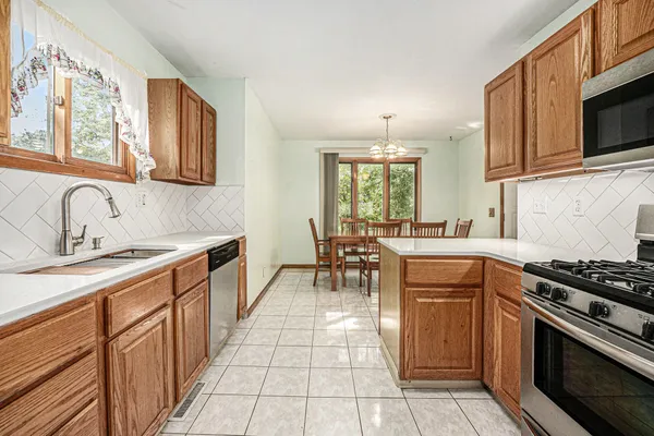 $449,900 | 2550 Bewell Avenue Southeast, Lowell, MI 49331