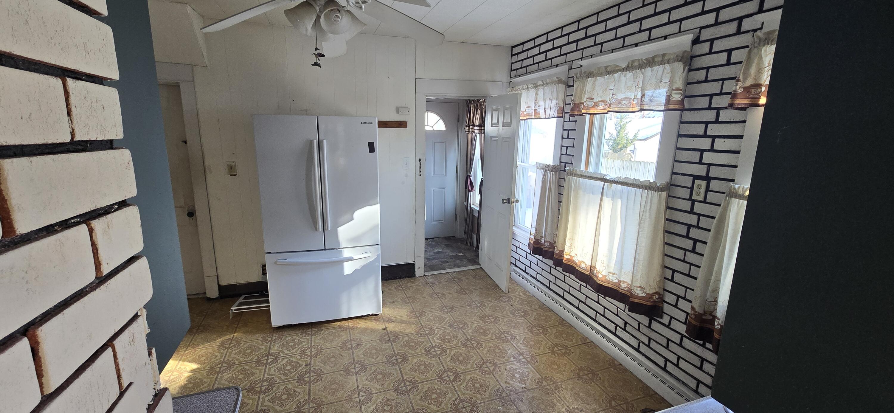 3754 South Rutland Avenue St. Francis, WI 53235 - Photo 13 of 38 20260126_135511