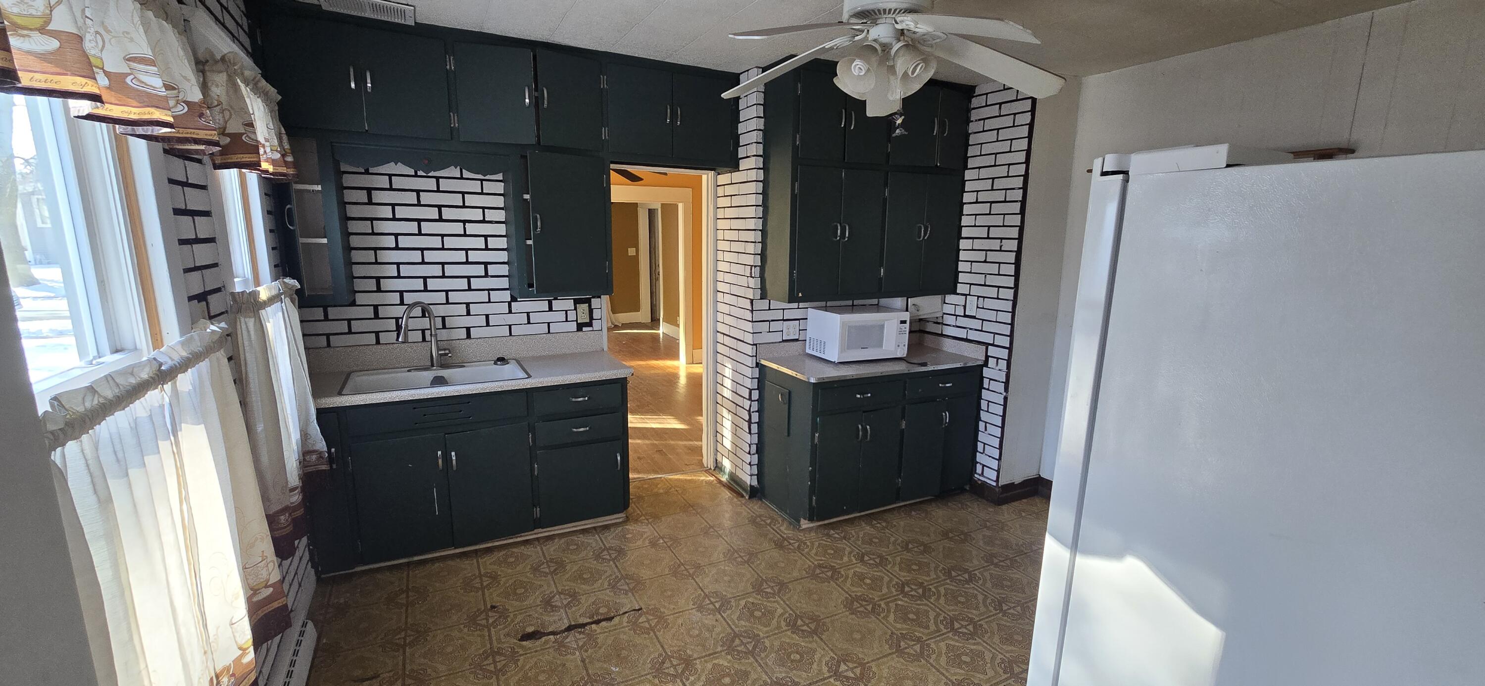 3754 South Rutland Avenue St. Francis, WI 53235 - Photo 14 of 38 20260126_135526