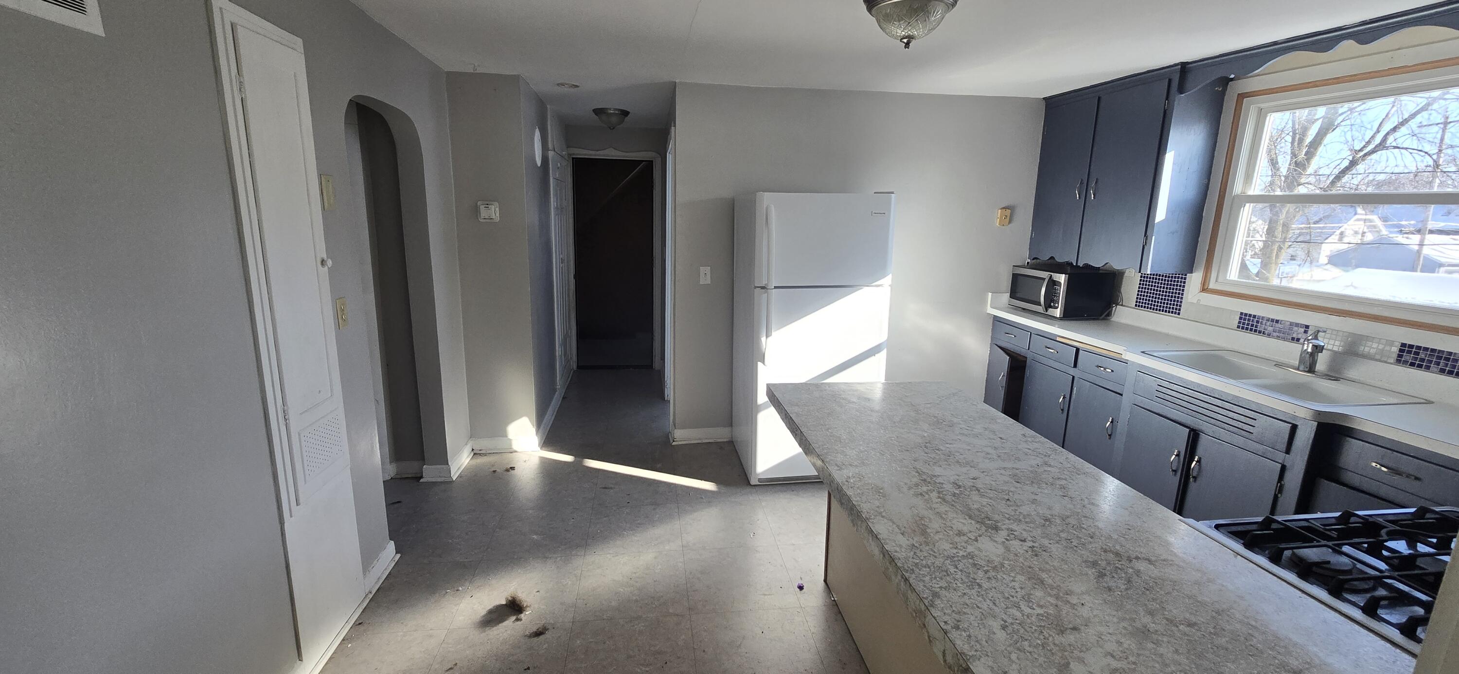 3754 South Rutland Avenue St. Francis, WI 53235 - Photo 32 of 38 20260126_140059