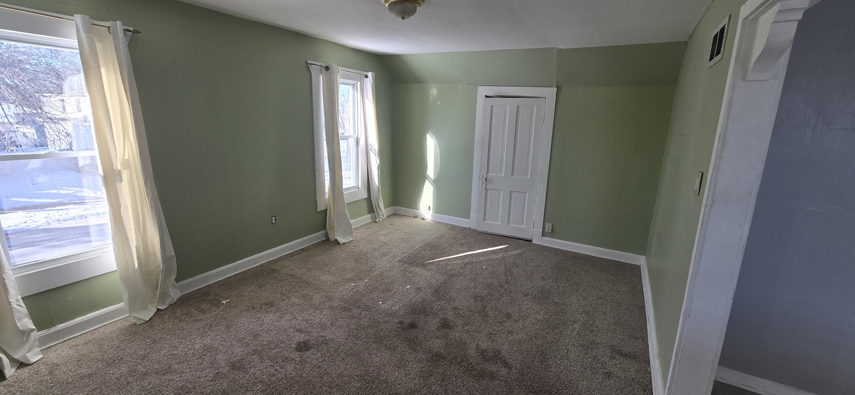 3754 South Rutland Avenue St. Francis, WI 53235 - Photo 34 of 38 20260126_140000