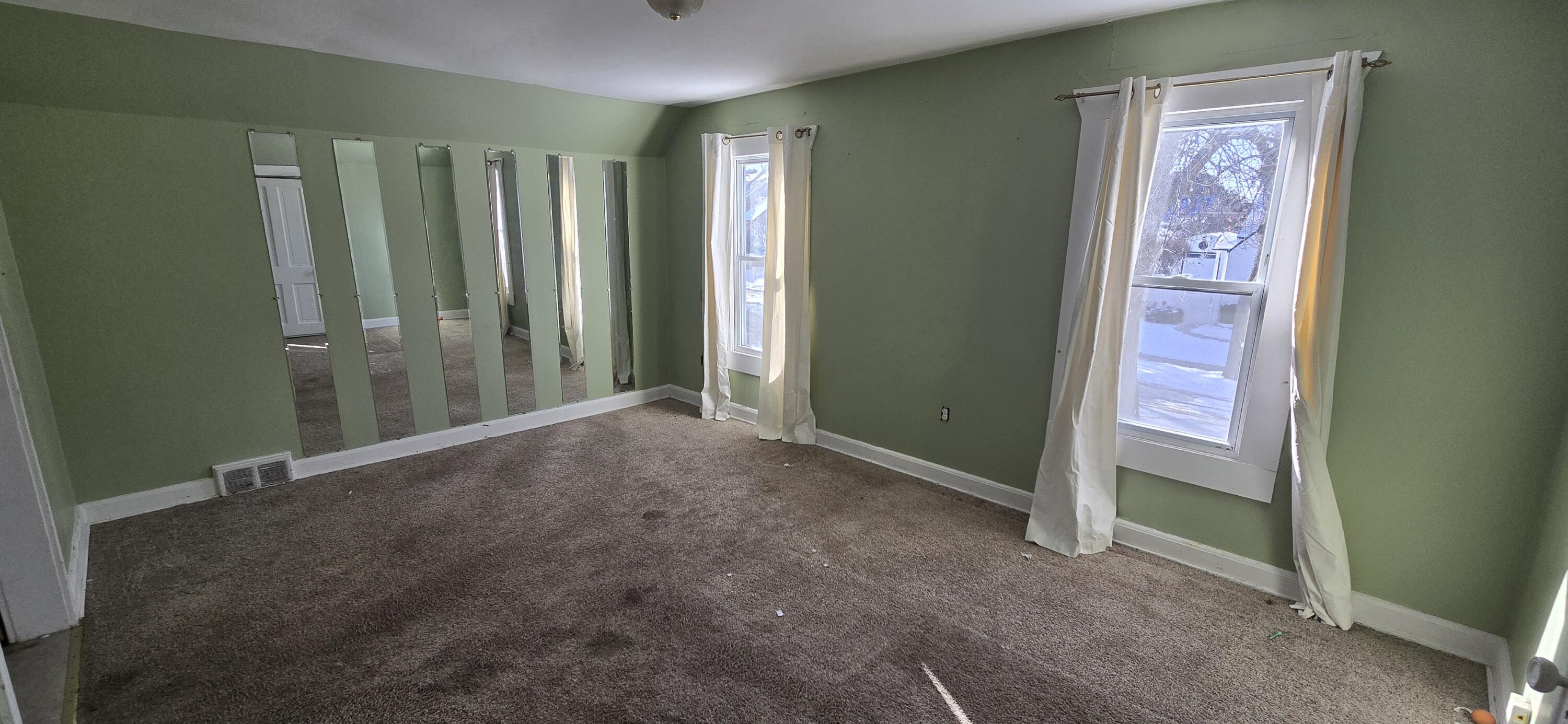 3754 South Rutland Avenue St. Francis, WI 53235 - Photo 35 of 38 20260126_140007