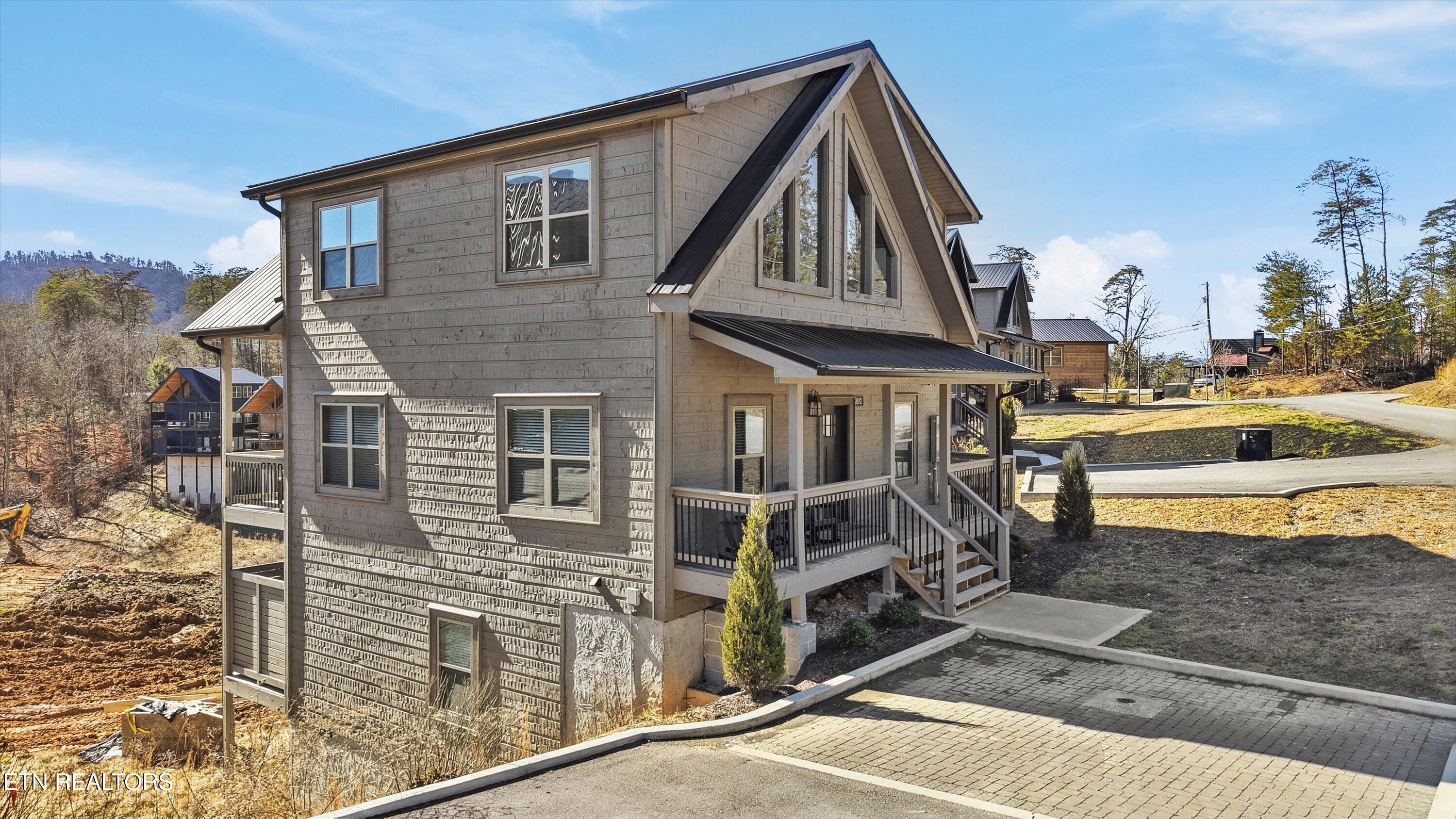 2872 Sequoia Road Pigeon Forge, TN 37863 - Photo 2 of 46 02-2872 Sequoia Rd35