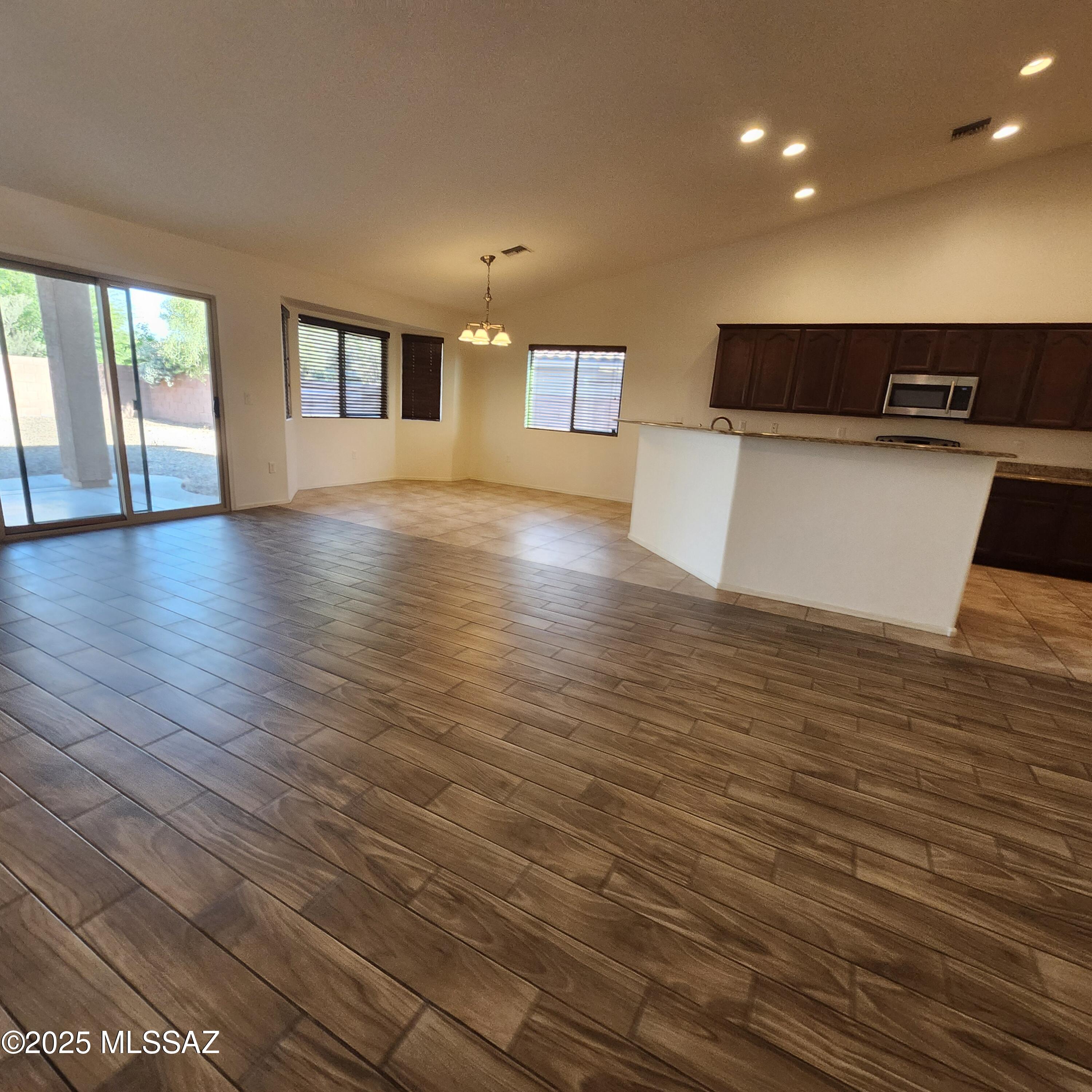 9221 South Sweet Spring Road Tucson, AZ 85756 - Photo 7 of 45 original - 2025-08-05T133253.732