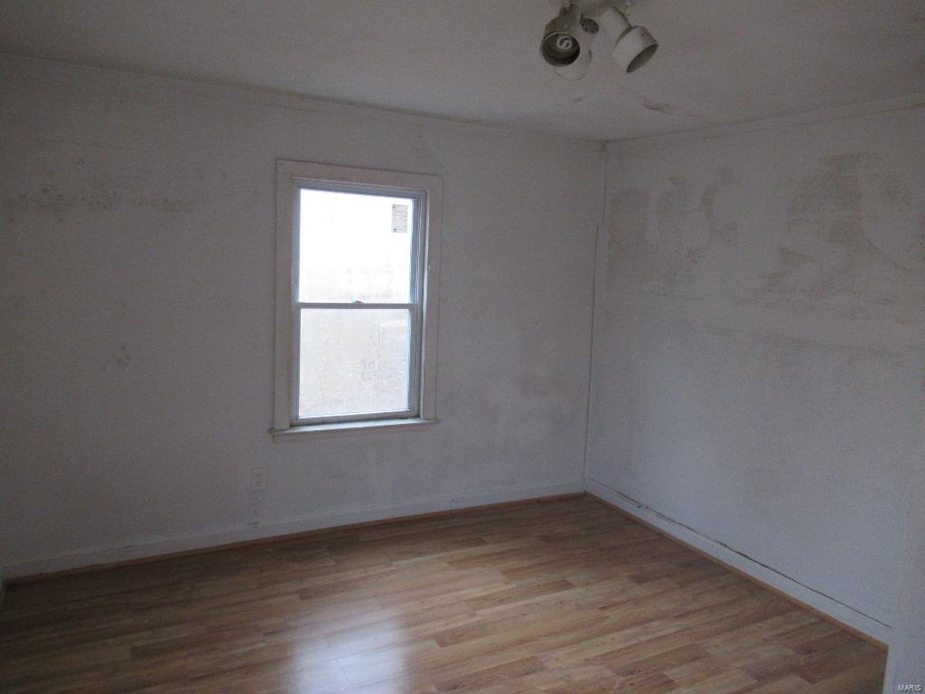 2918 North Hanley Road St. Louis, MO 63121 - Photo 8 of 10 Gallery Image 8