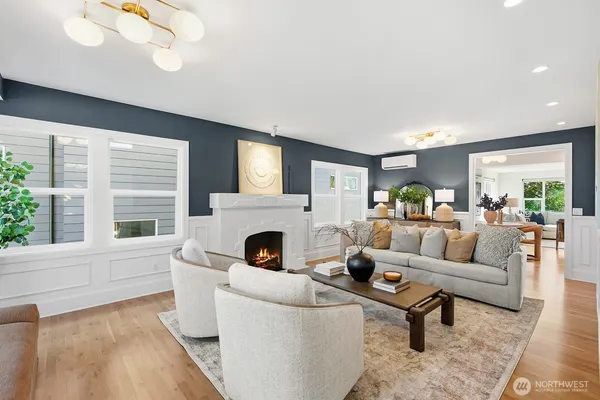 $2,161,000 | 7511 41st Avenue Northeast, Seattle, WA 98115