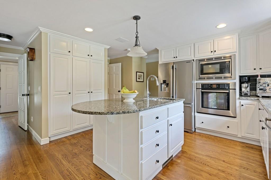 18 Saddle Club Road Lexington, MA 02420 - Photo 14 of 42