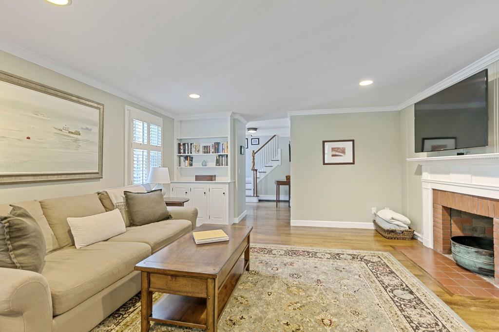 18 Saddle Club Road Lexington, MA 02420 - Photo 4 of 42