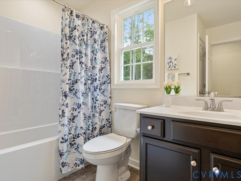 160 Ashburn Road Cumberland, VA 23040 - Photo 40 of 45 a bathroom with a sink toilet and shower