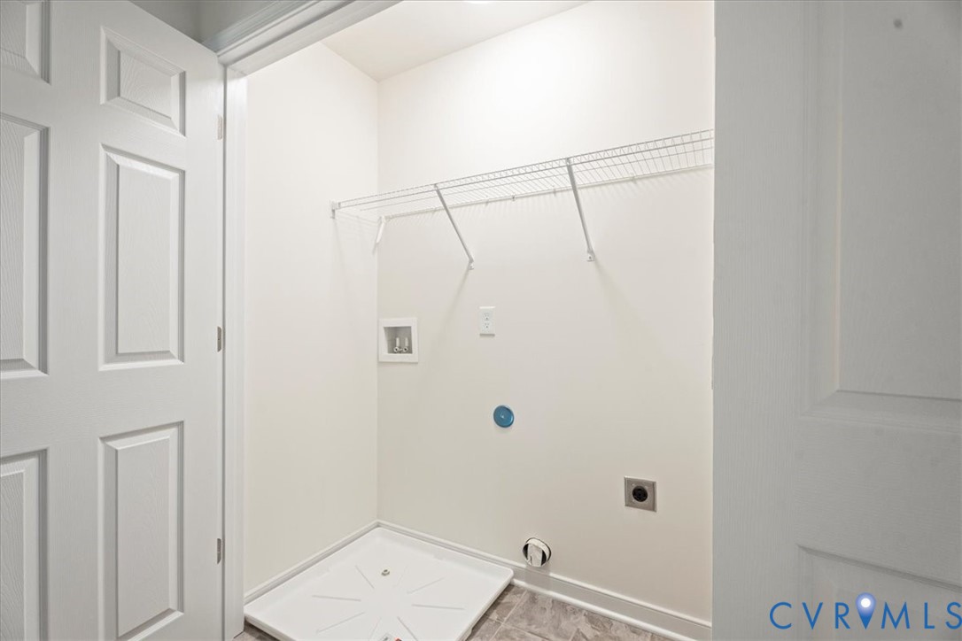 160 Ashburn Road Cumberland, VA 23040 - Photo 41 of 45 a bathroom with a shower