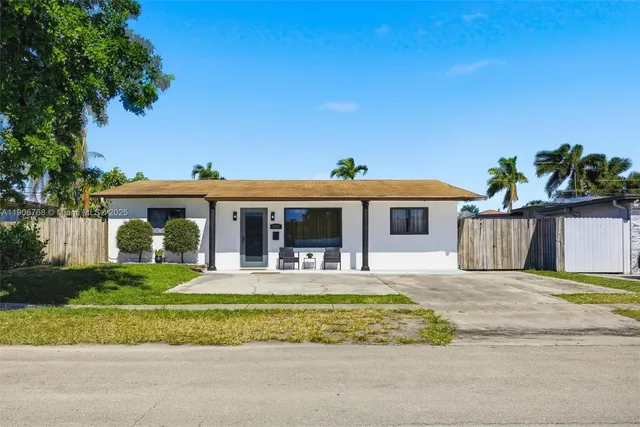 $515,900 | 7511 Taylor Street, Hollywood, FL 33024