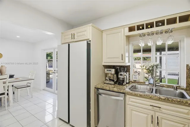 $515,900 | 7511 Taylor Street, Hollywood, FL 33024