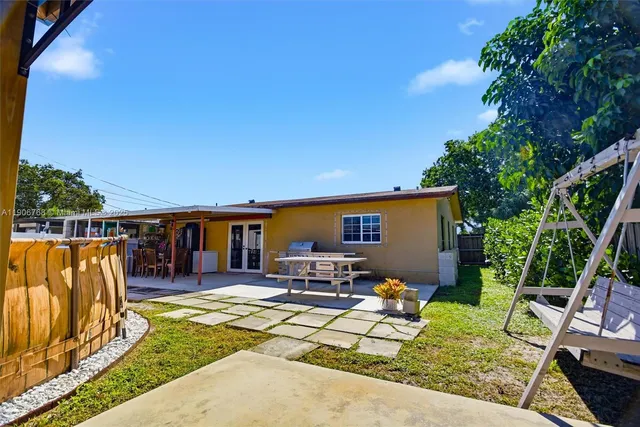 $515,900 | 7511 Taylor Street, Hollywood, FL 33024